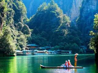 张家界十日游报价_去张家界旅游费用多少_跟团游张家界旅游