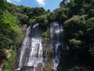 桂林陽(yáng)朔跟團(tuán)游與自由行_桂林陽(yáng)朔旅游多少錢(qián)_桂林陽(yáng)朔旅行團(tuán)旅游報(bào)價(jià)