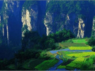 張家界天門(mén)山玻璃棧道旅游團(tuán)報(bào)價(jià)2021_張家界天門(mén)山玻璃棧道旅游團(tuán)報(bào)價(jià)自由行_張家界天門(mén)山玻璃棧道旅游費(fèi)用