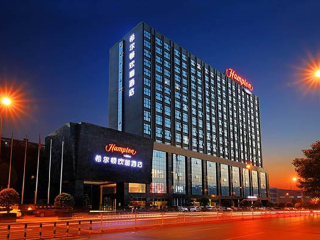 张家界旅游跟团需多少钱_张家界十一旅游团_春节跟团张家界旅游
