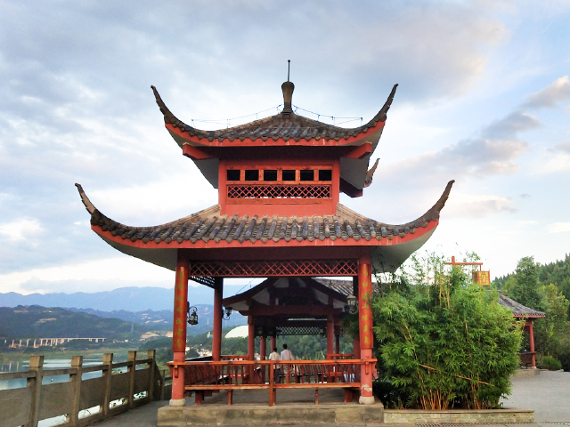 <2-6人小团-重庆市区+武隆天生三桥2日游