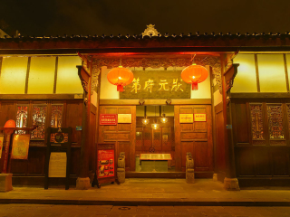 8月到贵州黄果树旅游_报团旅游贵州黄果树_去贵州黄果树跟团游
