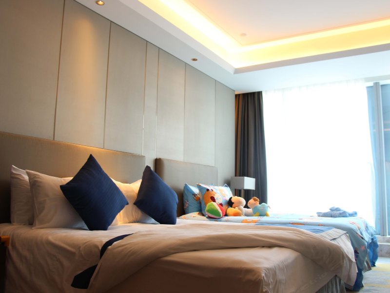 hotelPic