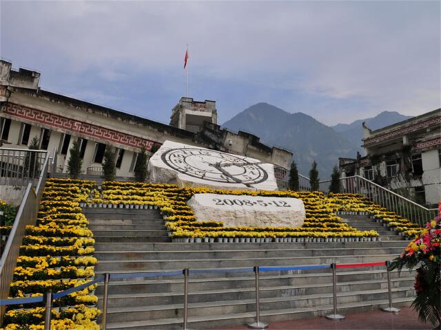 http:\/\/www.tuniu.com\/tour\/210620816