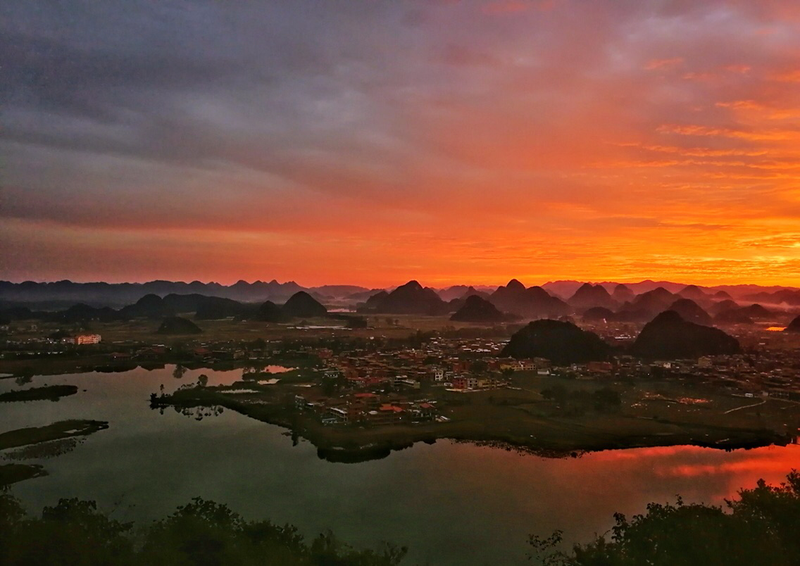 普者黑青龙山日出