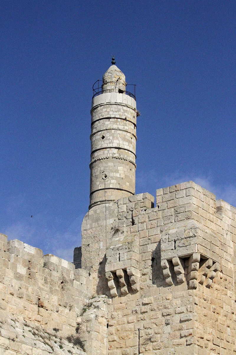 大卫王,而是希律王建造的行宫,有三个巨塔,并作为耶路撒冷的防御工事