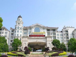 张家界参团旅游_张家界八月份旅游_报团张家界游