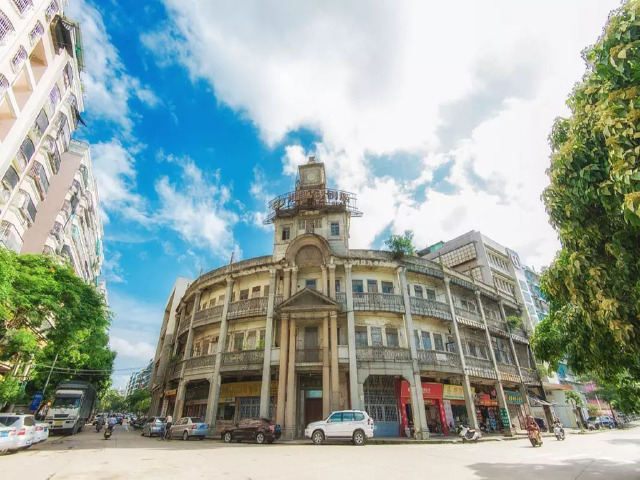 >>>游览:车观游览百载商埠 小公园 ,此处为老市区,以前是汕头