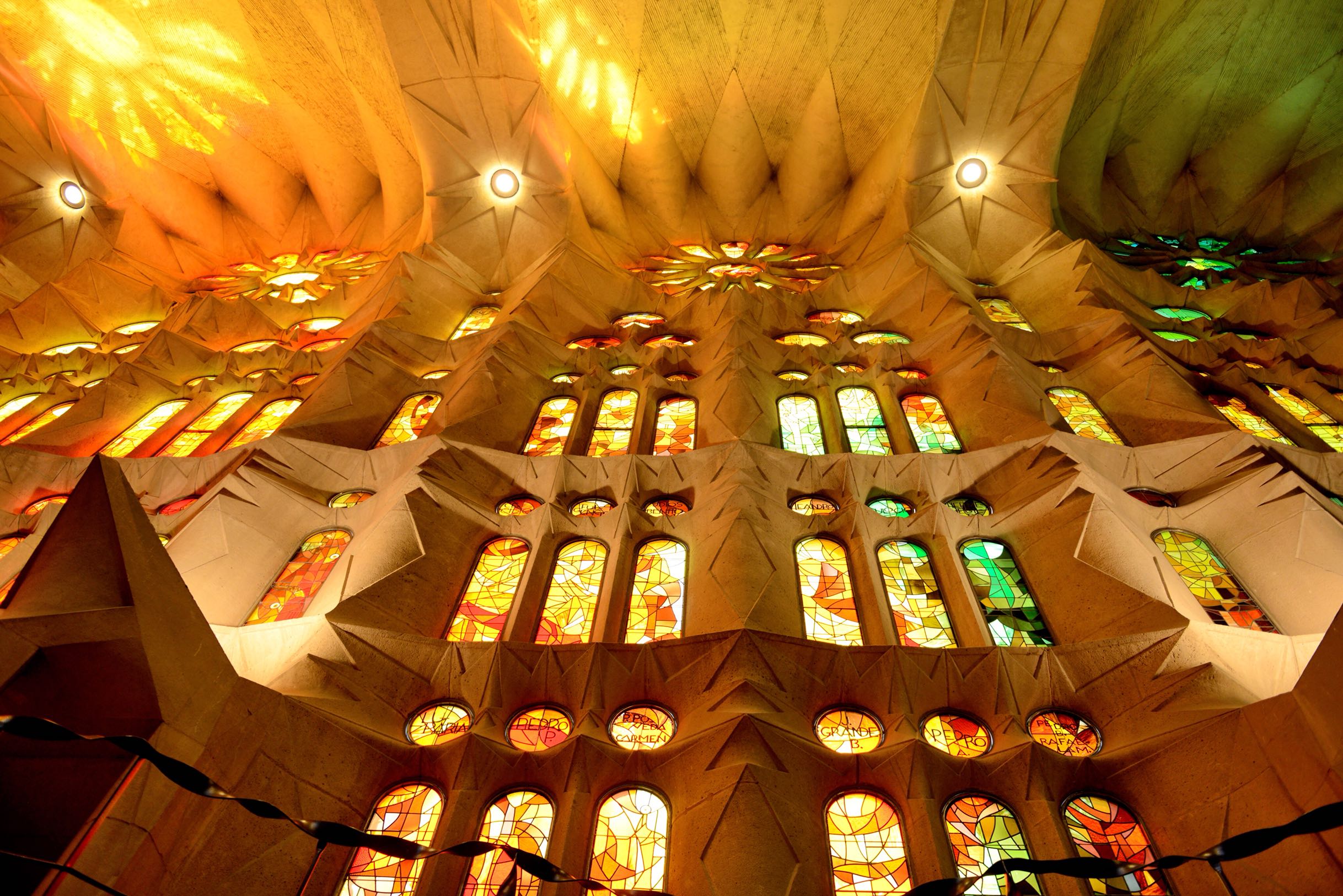 西班牙 葡萄牙有什么好玩的,值得去吗?