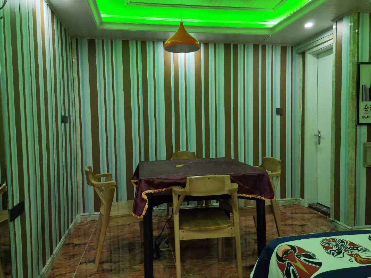 豪华麻将双床房