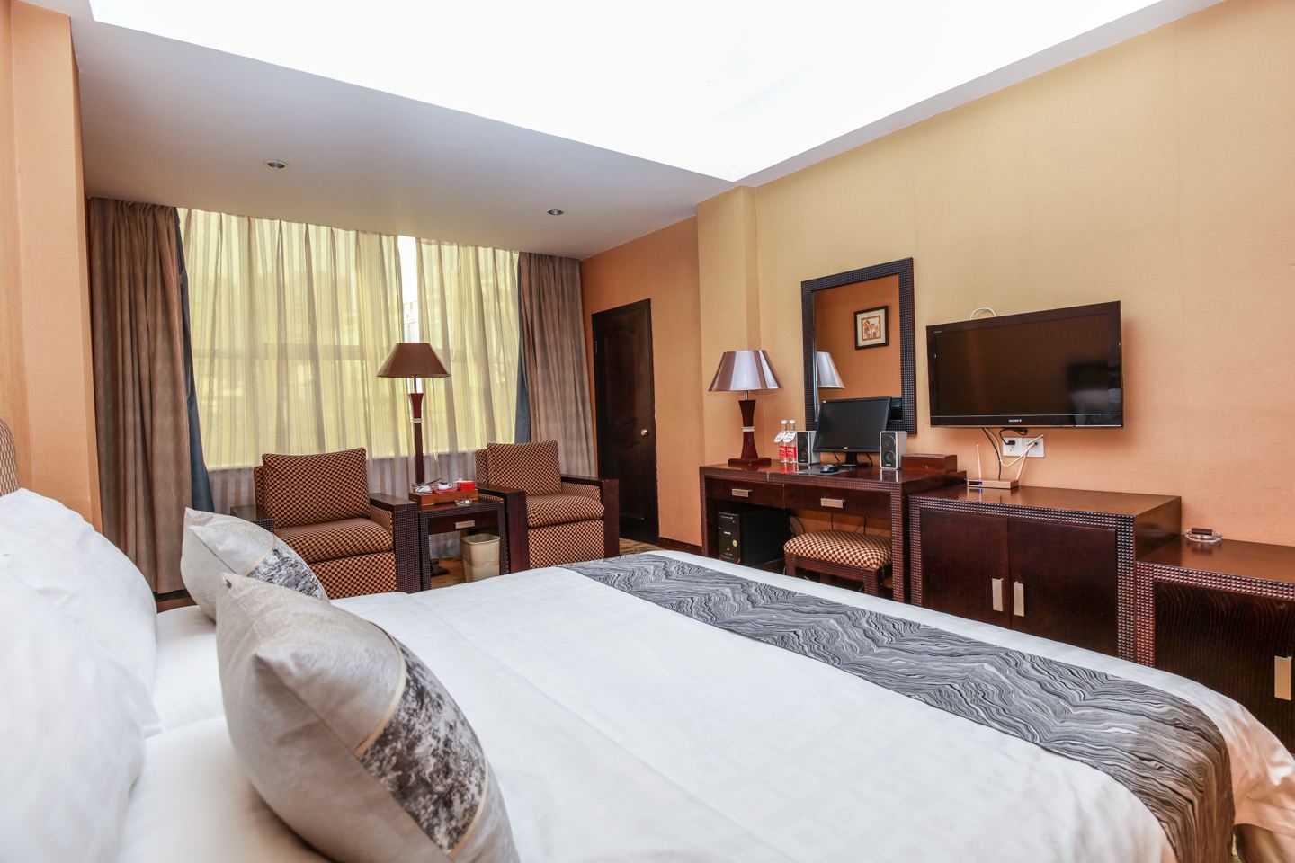 商务大床房