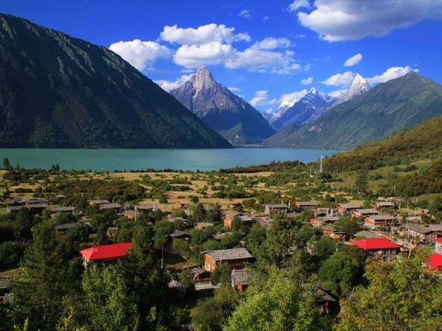 http:\/\/www.tuniu.com\/tour\/210615620