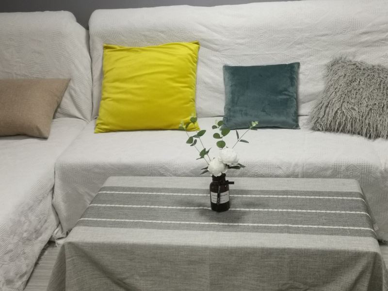 hotelPic