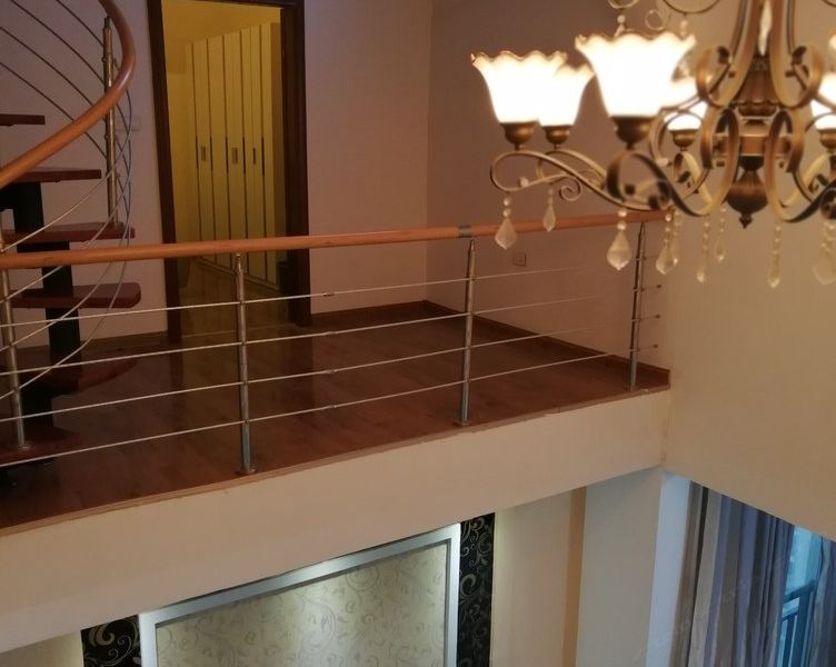 hotelPic