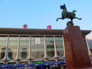 嘉峪關(guān)報(bào)團(tuán)多少錢_嘉峪關(guān)游特價(jià)團(tuán)_旅游去嘉峪關(guān)