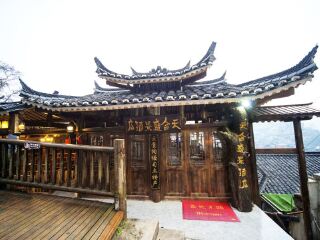 貴州黃果樹瀑布旅行跟團_貴州黃果樹瀑布游8月份報價_2021去貴州黃果樹瀑布跟團多少錢