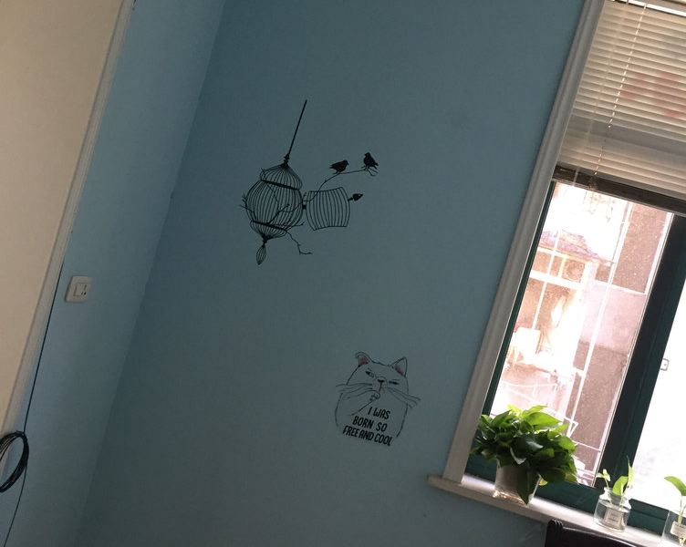hotelPic