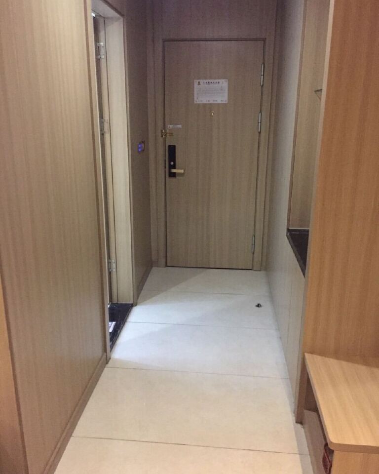 速8酒店(定远鲁肃大道店)