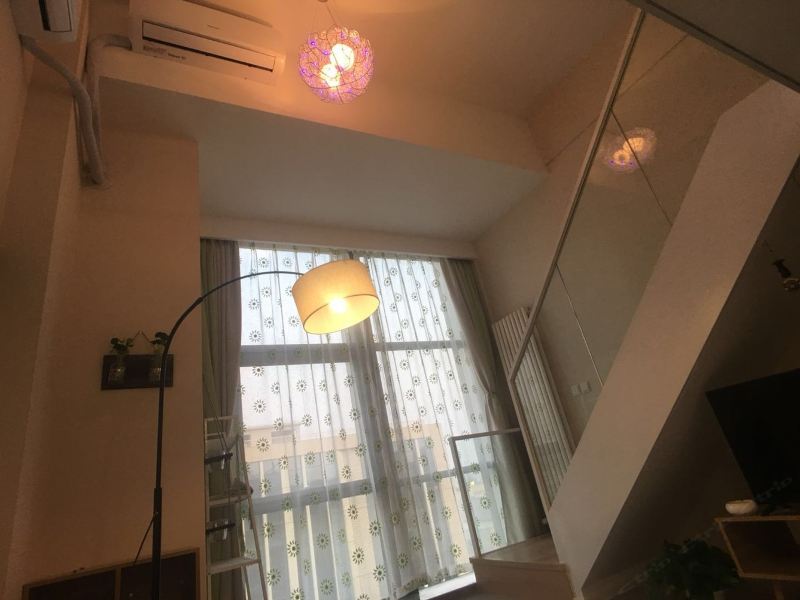 hotelPic