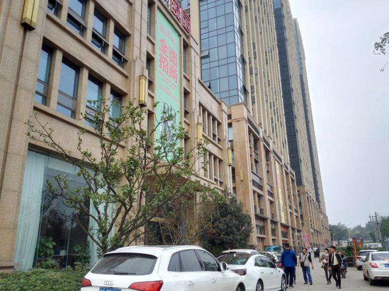 成都三圣花乡川师东客站民宿