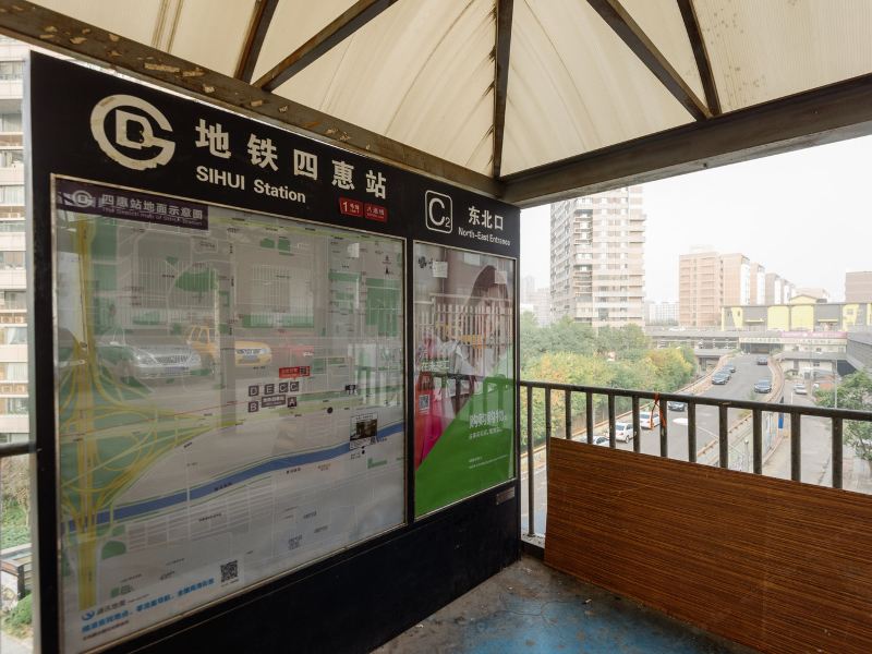 北京智能投影温馨公寓(八里庄路店)