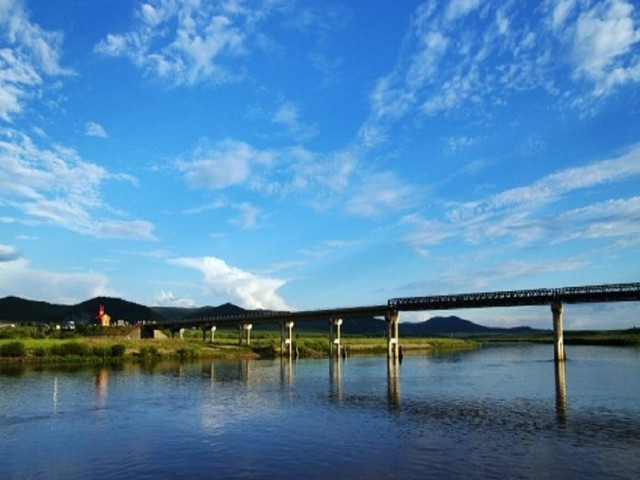  呼伦贝尔草原 莫日格勒河 室韦 根河湿地 白桦林双飞6日游>全程suv