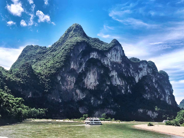                  九马画山 桂林