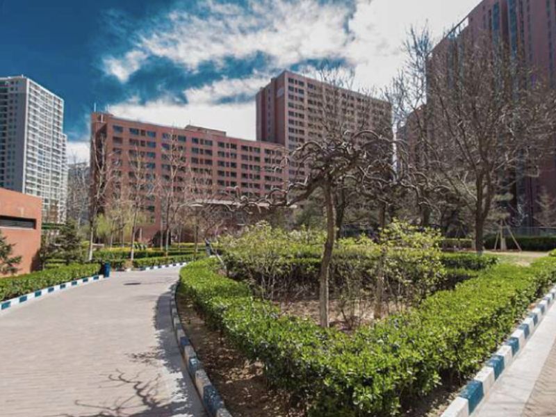 北京朋友公寓(立通路南站分店)