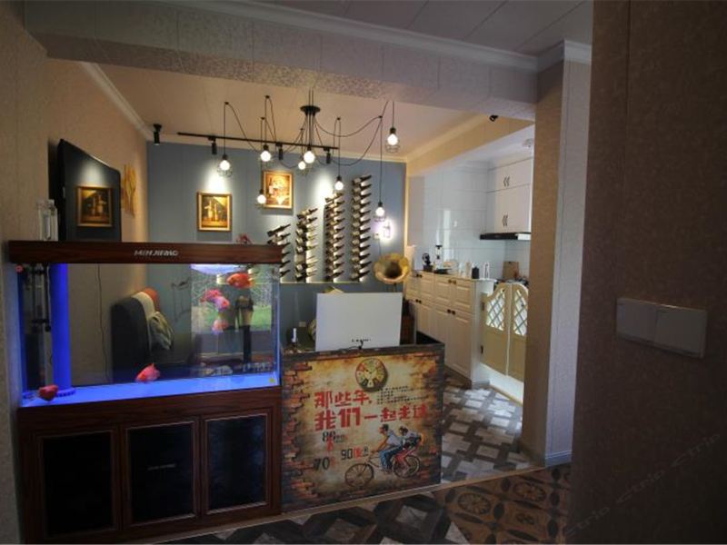 hotelPic