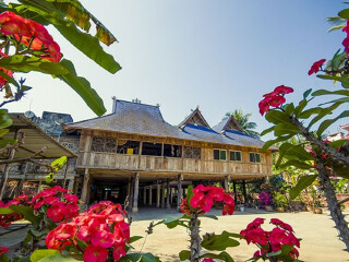 西雙版納旅游團_到西雙版納旅游報團價格_到西雙版納旅游多少錢