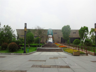 婺源廬山旅游報(bào)團(tuán)價(jià)格_現(xiàn)在到婺源廬山旅游多少錢_婺源廬山旅行團(tuán)旅游報(bào)價(jià)