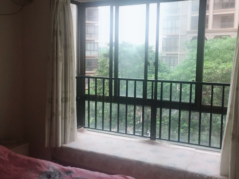 hotelPic