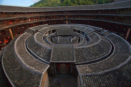 <福建漳州云水谣古镇+永定高北土楼群1日游>2至6人纯玩小包团、独团专车服务、岛内上门接送、含景区门票、人数不足6人请选升级方案