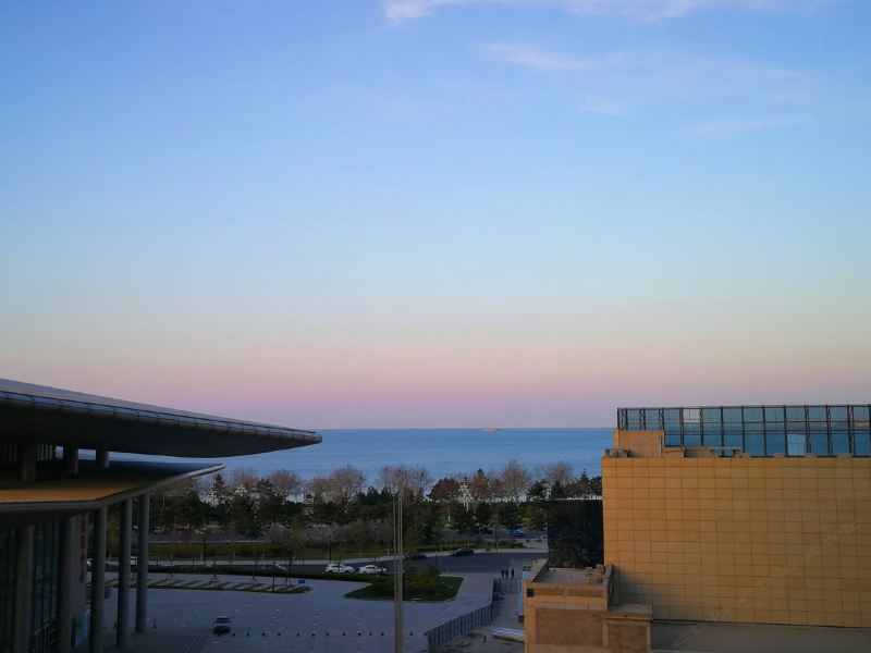 hotelPic