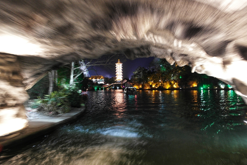 我想4月中旬去桂林需要带点什么,注意什么,天