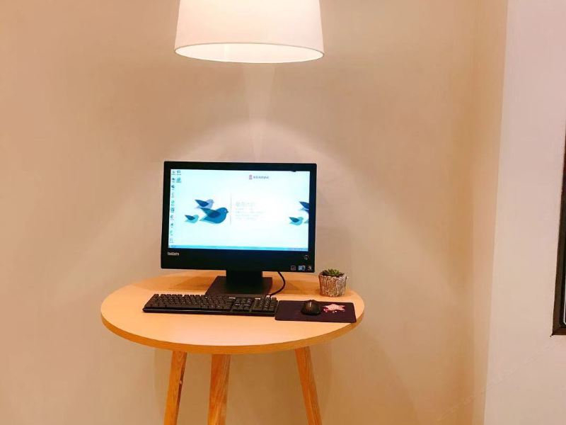 hotelPic