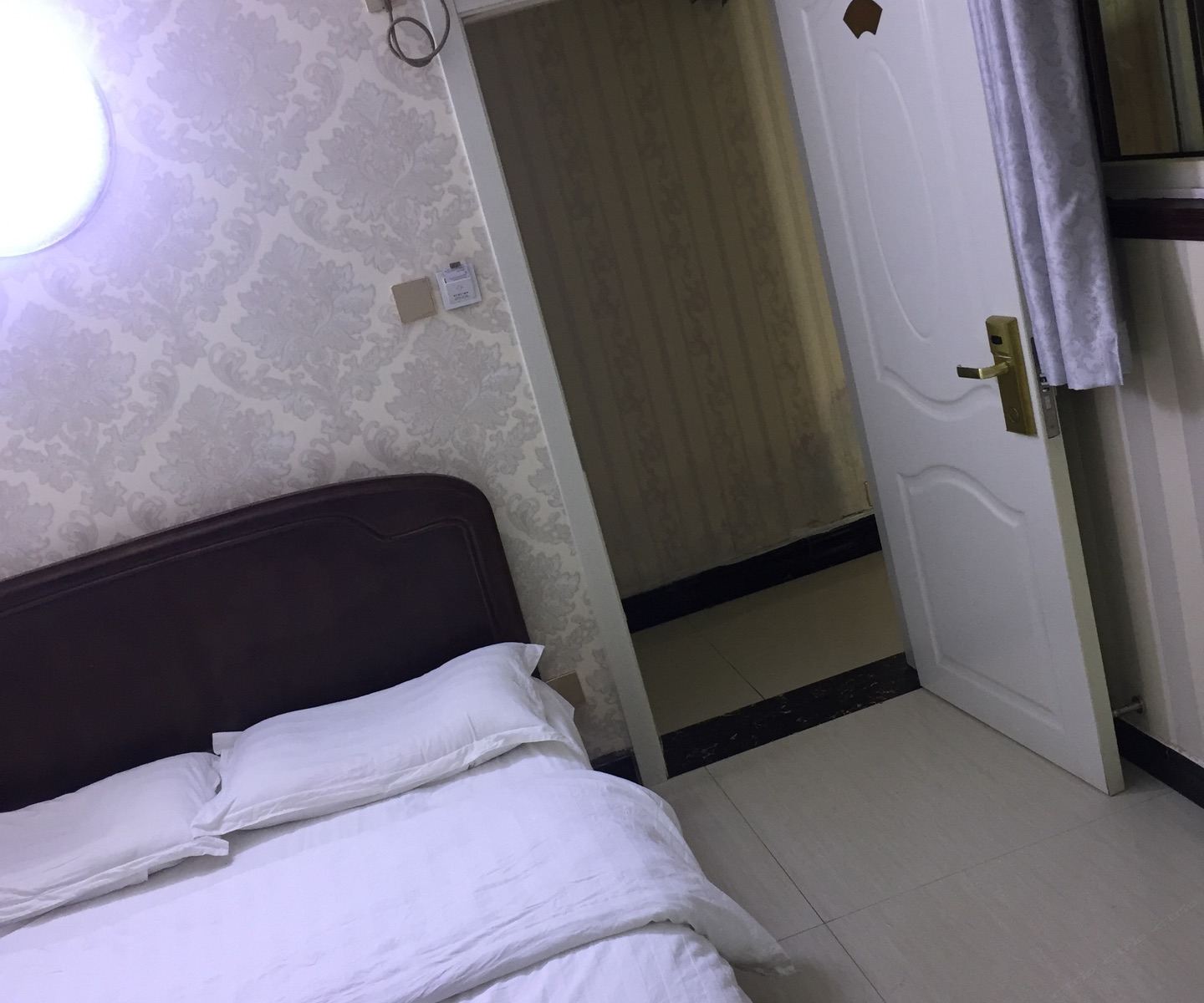 标准大床房