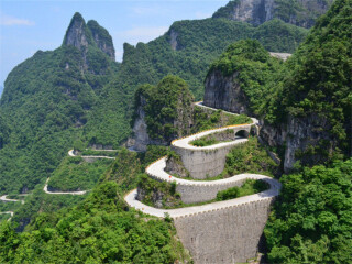 湖南張家界自由行費用_湖南張家界旅游報團價格_2021年湖南張家界旅游團報價
