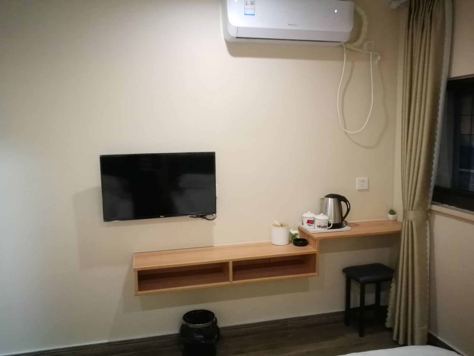 标准大床房C