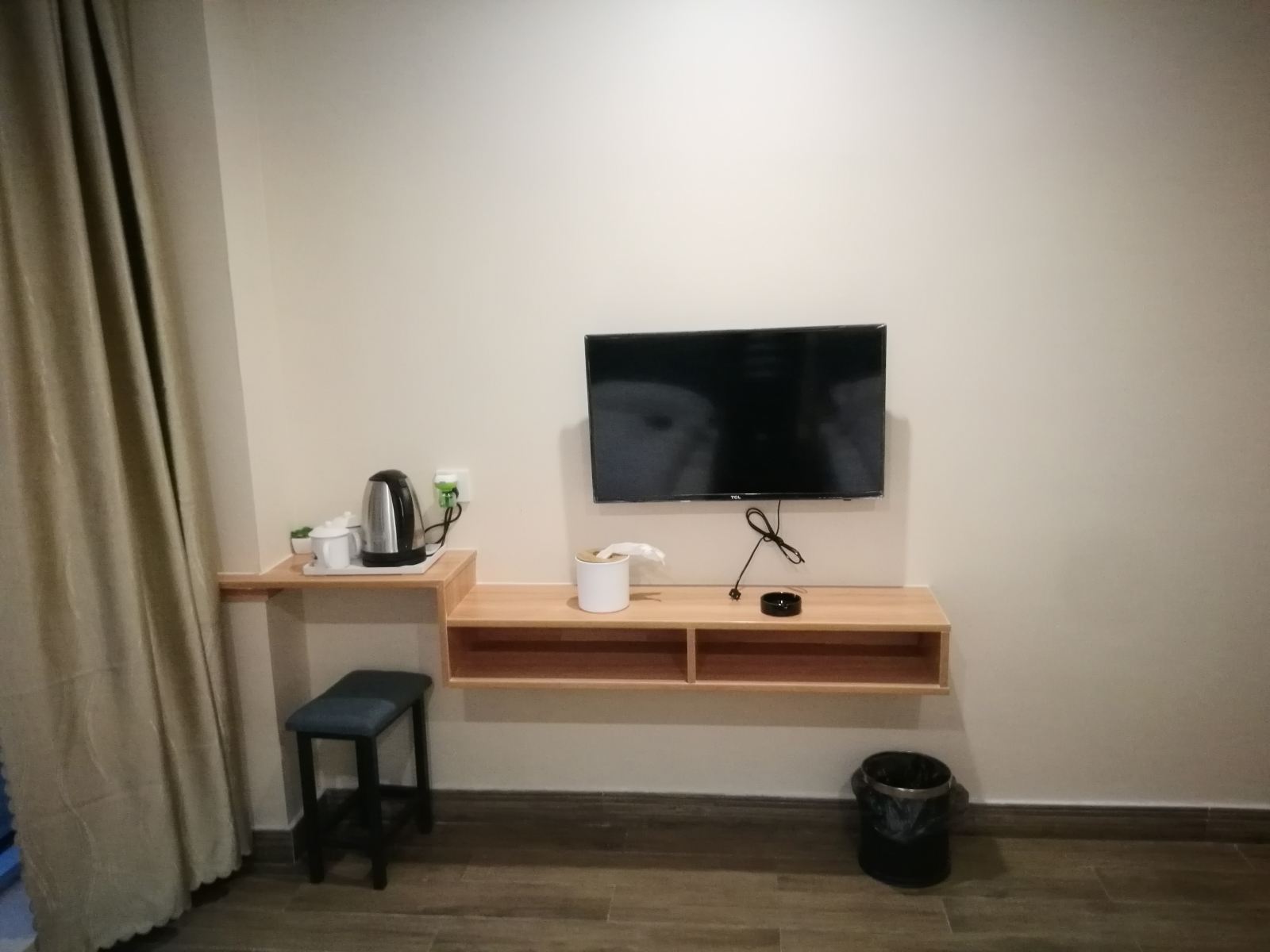 标准大床房B