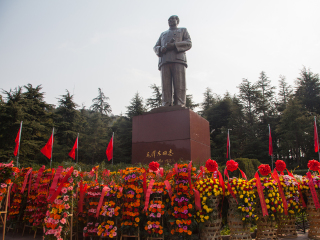 湖南張家界旅游花費一般多少_現(xiàn)在到湖南張家界旅游多少錢_怎么去湖南張家界旅游