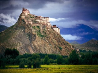 西藏納木錯(cuò)旅游報(bào)團(tuán)價(jià)格_西藏納木錯(cuò)旅行團(tuán)自由行_西藏納木錯(cuò)旅游要多少錢2021