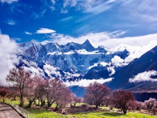 西藏納木錯(cuò)旅游報(bào)團(tuán)價(jià)格_西藏納木錯(cuò)旅行團(tuán)自由行_西藏納木錯(cuò)旅游要多少錢2021