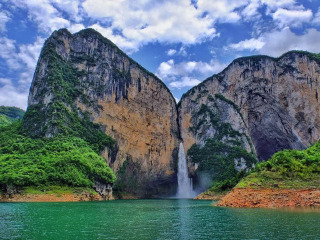 2021去湖北恩施旅游團(tuán)報(bào)價(jià)_怎么去湖北恩施旅游_到湖北恩施旅游多少錢