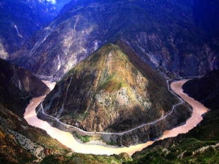 西藏納木錯(cuò)旅游報(bào)團(tuán)價(jià)格_西藏納木錯(cuò)旅行團(tuán)自由行_西藏納木錯(cuò)旅游要多少錢2021