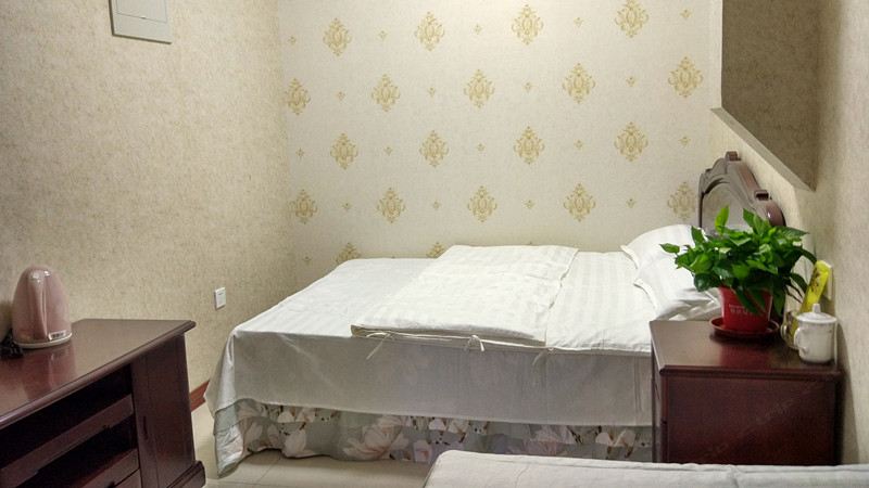特惠单人间(公共卫浴)