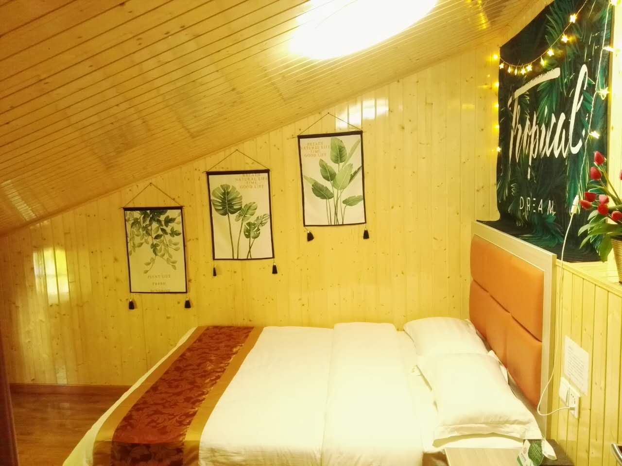 网红ins风经济单人间(公共卫浴)