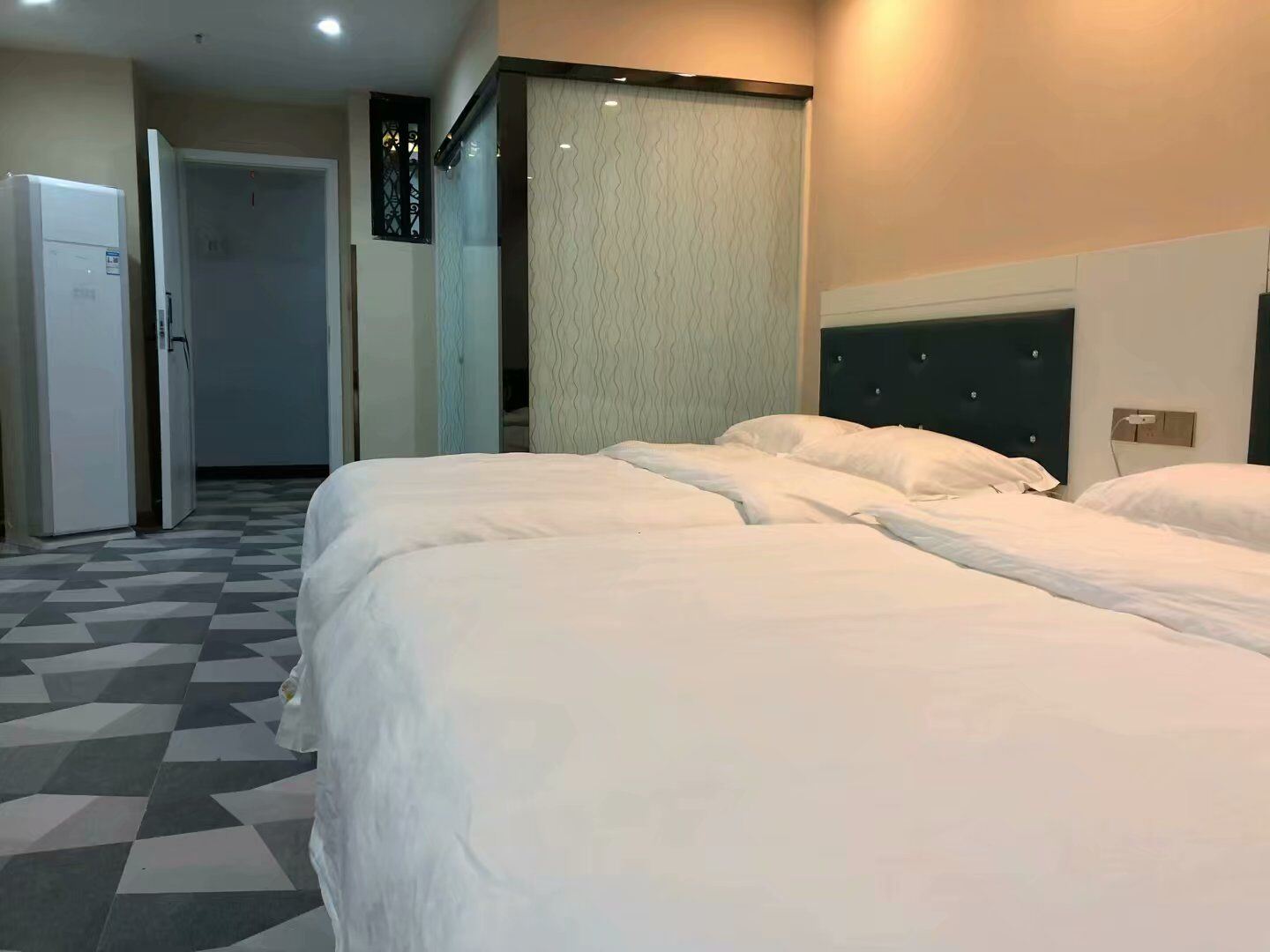 双床房
