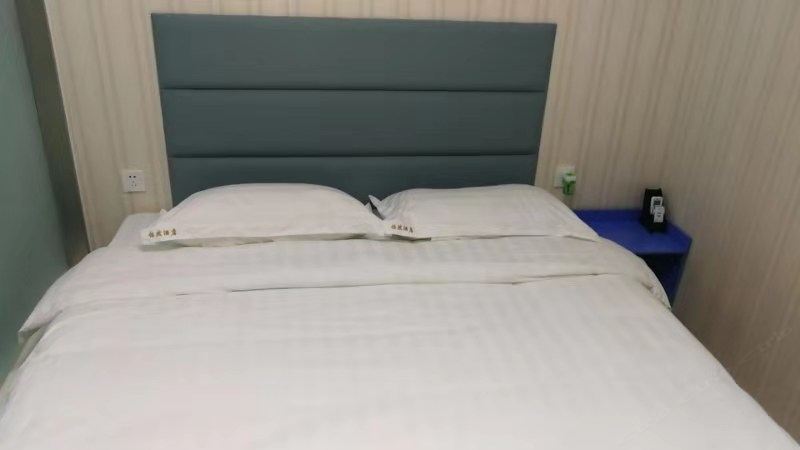 大床房(无窗)