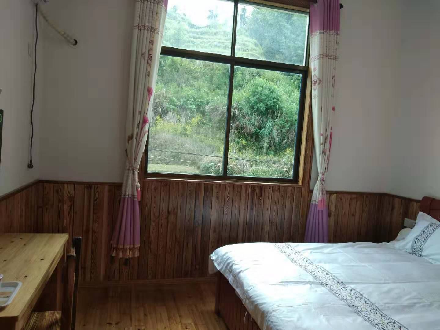 精美大床房
